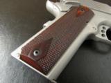 Colt XSE Series Lightweight 1911 Commander .45 ACP 04860XSE - 5 of 8