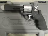 Smith & Wesson Performance Center Model 627 V-Comp .357 Magnum 170296 - 2 of 9