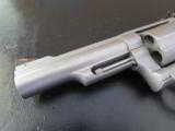 Smith & Wesson Model 69 Stainless Combat Magnum .44 Magnum 162069 - 7 of 8