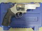 Smith & Wesson Model 629 Stainless .44 Magnum 4" Barrel 163603 - 1 of 8