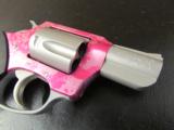 Charter Arms Undercover Cougar Pink/Stainless .38 Special 53833 - 7 of 8