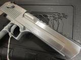 Magnum Research Desert Eagle Brushed Chrome .50 AE - 6 of 7