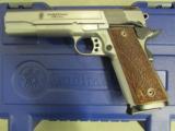Smith & Wesson Pro Series SW1911 Silver 9mm - 2 of 8