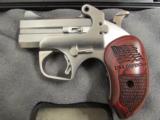 Bond Arms USA Defender Derringer .45 Colt / 410 - 2 of 6