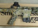 Smith & Wesson M&P15-22 Realtree APG HD Camo .22 LR 811046 - 6 of 10