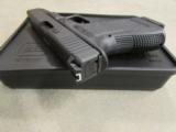 Glock 23 Gen 2 4" .40 S&W - 10 of 12