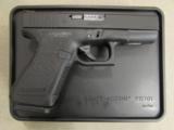 Glock 23 Gen 2 4" .40 S&W - 1 of 12