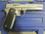 Smith & Wesson Model SW1911 Stainless Full-Size 1911 .45 ACP 108282 - 1 of 9