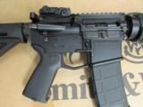 Smith & Wesson M&P15 MOE Mid MAGPUL SPEC SERIES 5.56 NATO 811053 - 6 of 10