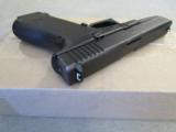 Glock 17 G17 Gen 2 17+1 9mm GLOGUPI17502- 8 of 9