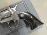 Ruger New Model Single-Six 7.5" Stainless .22 LR/.22 Mag 0662 - 4 of 10