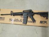 Smith & Wesson Model M&P15 AR-15 M4 5.56 NATO SKU: 811000 - 2 of 9