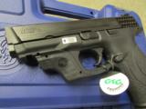 Smith & Wesson M&P40 .40 S&W Crimson Trace Green Laserguard 10175 - 7 of 8