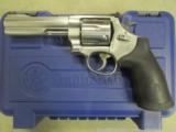 NIB Smith & Wesson M629 Classic 5".44 Mag 163636 - 1 of 8
