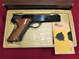 LNIB 1975 3RD SERIES COLT WOODSMAN MATCH TARGET 4.5" .22 LR - 2 of 17