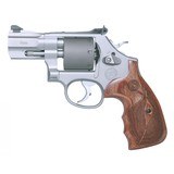 Smith & Wesson Performance Center Model 986 9mm Luger 2.5