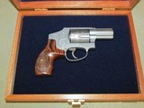 Smith & Wesson M640 Engraved .357 Mag / .38 Special 2.125