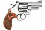 Smith & Wesson 629 Deluxe .44 Magnum 3