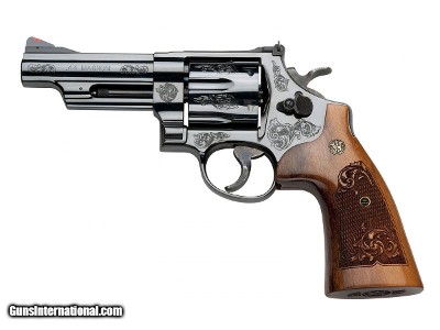 Smith & Wesson Model 29 Engraved .44 Mag / .44 Special 4