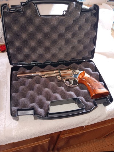 Smith&Wesson model 19-3 caliber .357 combat magnum - Image 1 of 15