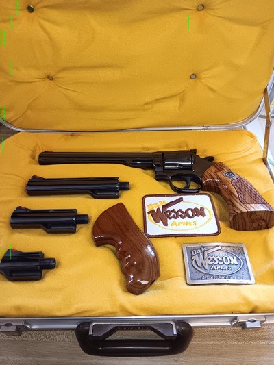 Dan Wesson, 15 2V .357 Magnum