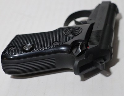 Beretta TOMCAT 32 caliber semi auto w/ orig.case and ammo - Image 13 of 15