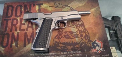 Dan Wesson Valor .45 ACP - Image 1 of 6