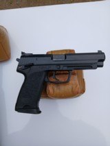 HECKLER AND KOCH USP EXPERT .45 ACP VARIANT 1 - Image 9 of 10