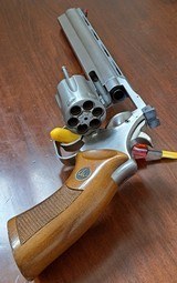 Dan Wesson 715-VH .357 Magnum Revolver Stainless 8