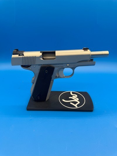 Dan Wesson Valor - Image 5 of 12