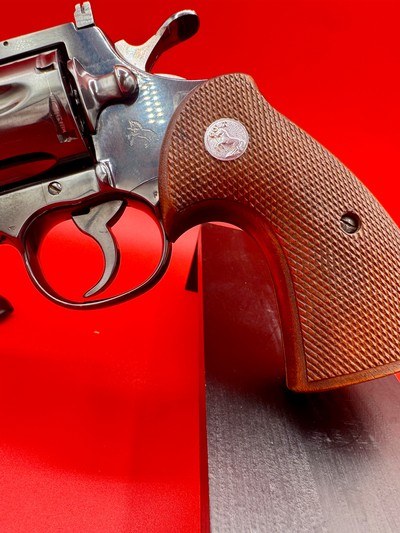Colt Python MFG 1981 .357 Magnum 6” Barrel - Image 5 of 13