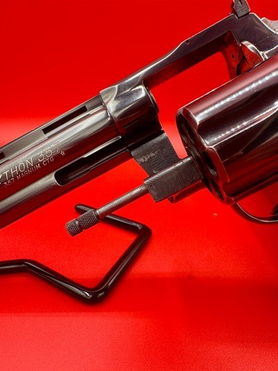Colt Python MFG 1981 .357 Magnum 6” Barrel - Image 3 of 13