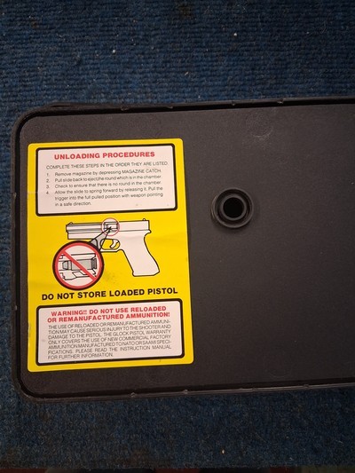 Glock 22 40S&W Gen 2 1993 - Image 8 of 8