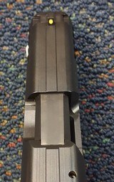 Heckler & Koch VP40 40S&W Like New with Box - Image 6 of 9