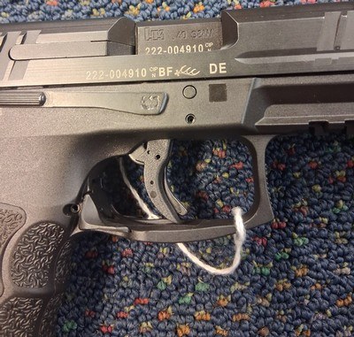 Heckler & Koch VP40 40S&W Like New with Box - Image 7 of 9