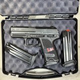 Heckler & Koch USP Compact 9MM - 1 of 13