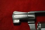 Smith and Wesson 640 357 Revolver - 8 of 11