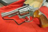 Smith and Wesson Model 66 no Dash - 1 of 18