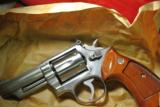 Smith and Wesson Model 66 no Dash - 2 of 18