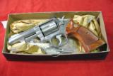 Smith and Wesson 357 - Model 66 (no dash) - 1 of 10