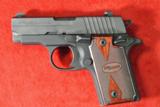 Sig Sauer Rosewood
Micro-Compact P238 - 6 of 8