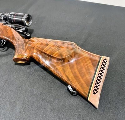 Weatherby Mark V Deluxe – .416 WBY Mag w/ Weatherby Supreme Optic - Image 4 of 10