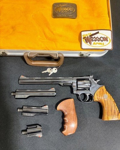 Dan Wesson Model 15-2 Pistol Pack – .357 Magnum - Image 4 of 15
