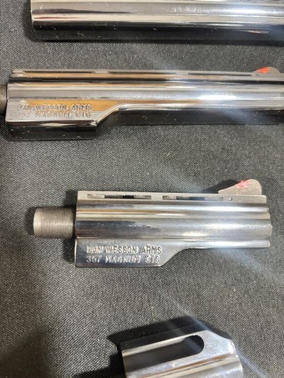Dan Wesson Model 15-2 Pistol Pack – .357 Magnum - Image 7 of 15