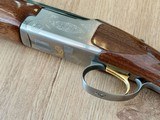 Citori Feather Lightning, 20 GA, Over Under, 26" Barrel, Invector-Plus, 2.75", Wood Stock, Blue/Black + EXTRAS - 5 of 12