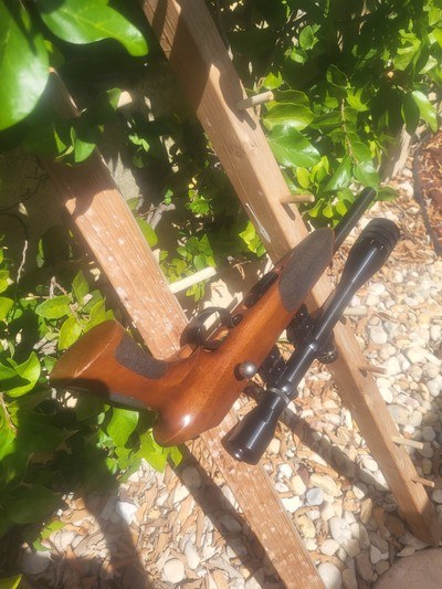 Anschutz 22lr Exemplar with Weaver T16 and case - Image 7 of 10