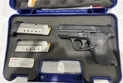 Smith & Wesson M&P 40 Shield Pistol - Image 4 of 6