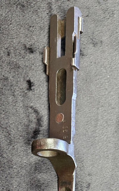WW2 1941 Johnson Automatic Original Bayonet with leather Scabbard. - Image 7 of 12
