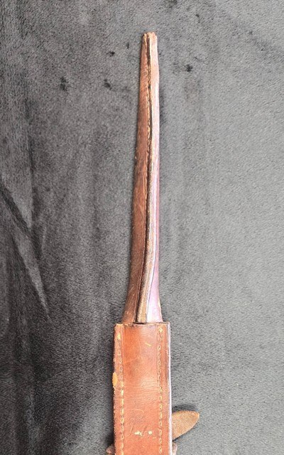 WW2 1941 Johnson Automatic Original Bayonet with leather Scabbard. - Image 2 of 12