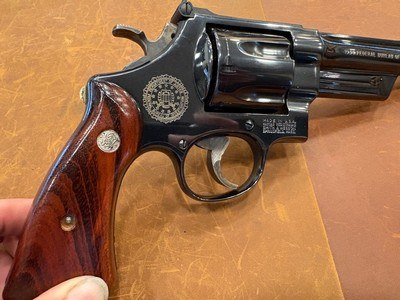 Smith & Wesson 27-3 FBI commemorative W/case and factory paperwork Mint! - Image 14 of 19